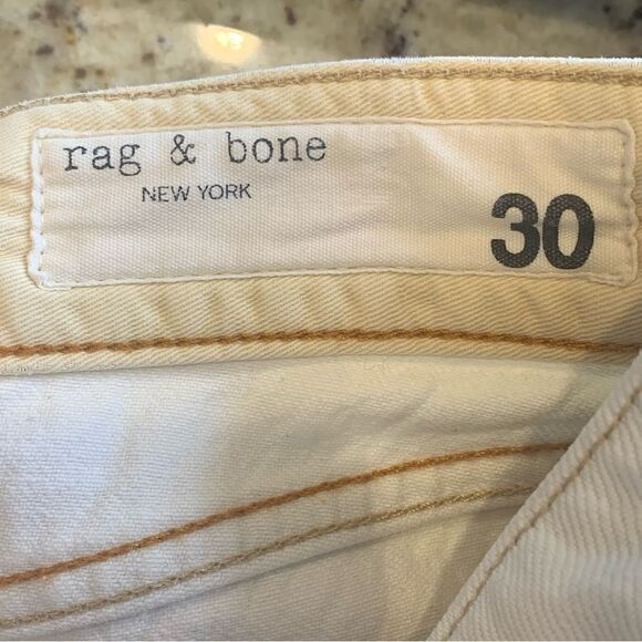 Rag & Bone Rosa Mid Rise Boyfriend in White Ave Size 30 - Picture 10 of 14
